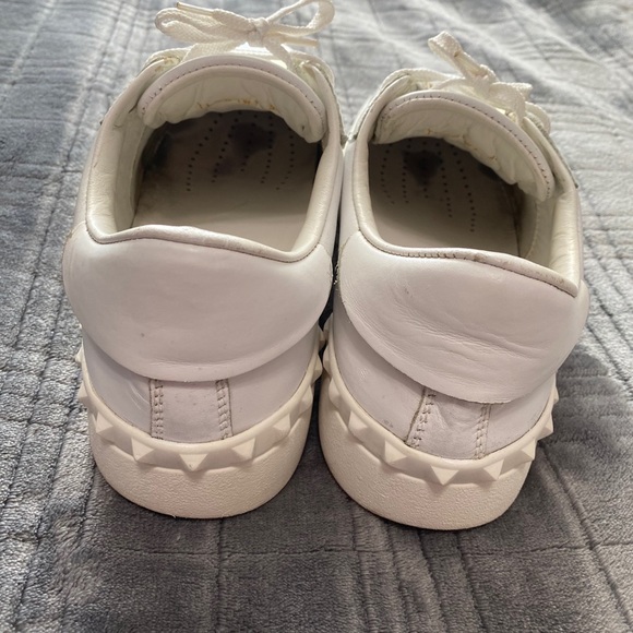 Valentino - Picture 9 of 12